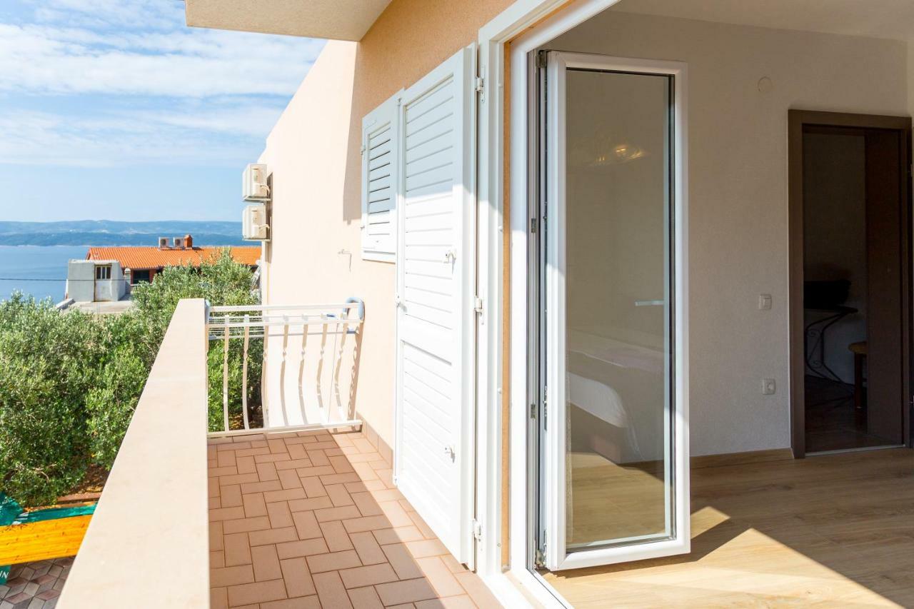 Apartments Iva Brstilo أوميس المظهر الخارجي الصورة